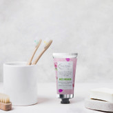 کرم مرطوبکننده دیپ سنس مدل ROSE WATER حجم 60 میلیلیتر